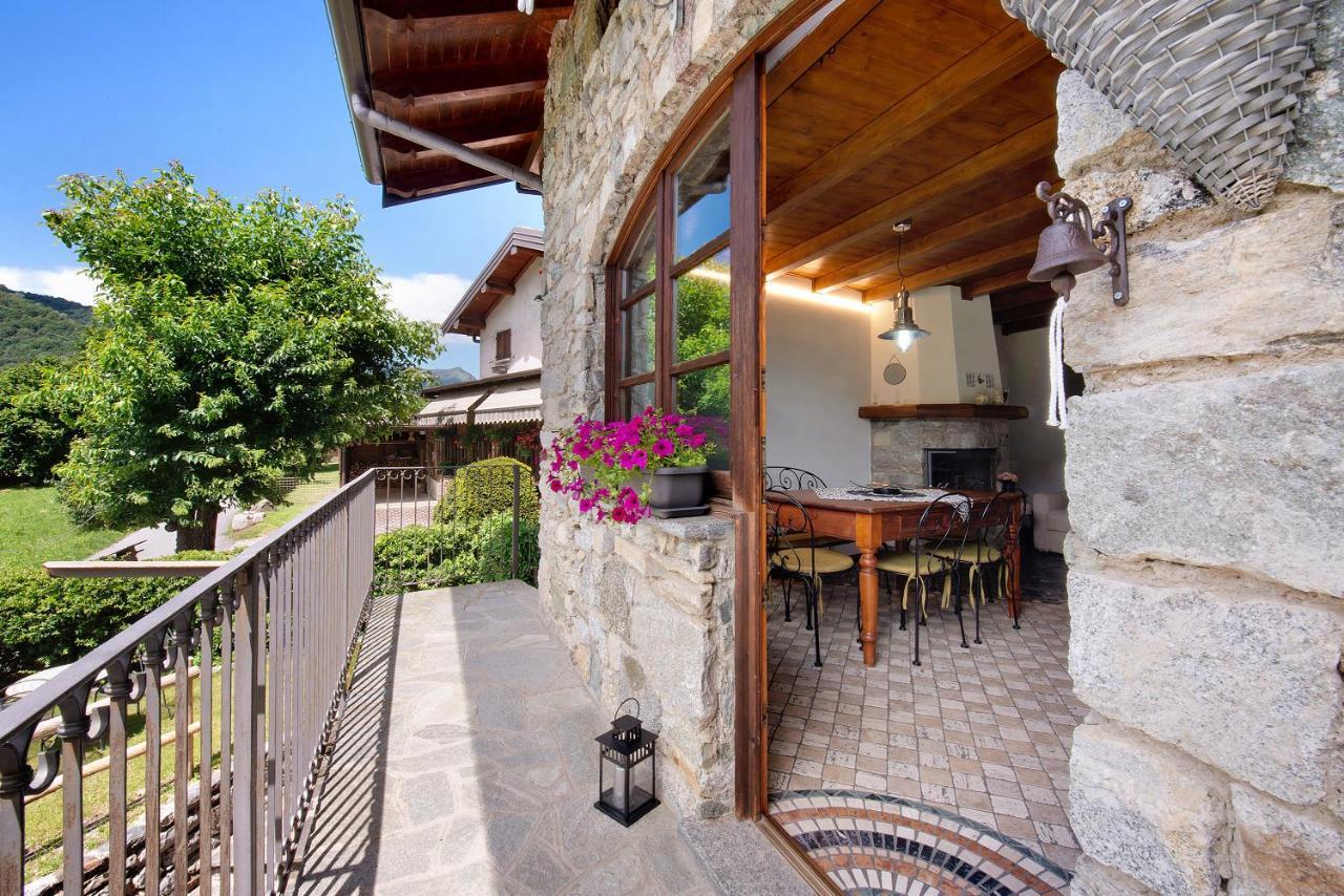Farmhouse Of Grandfather Chek Βίλα Μπελάτζιο Εξωτερικό φωτογραφία
